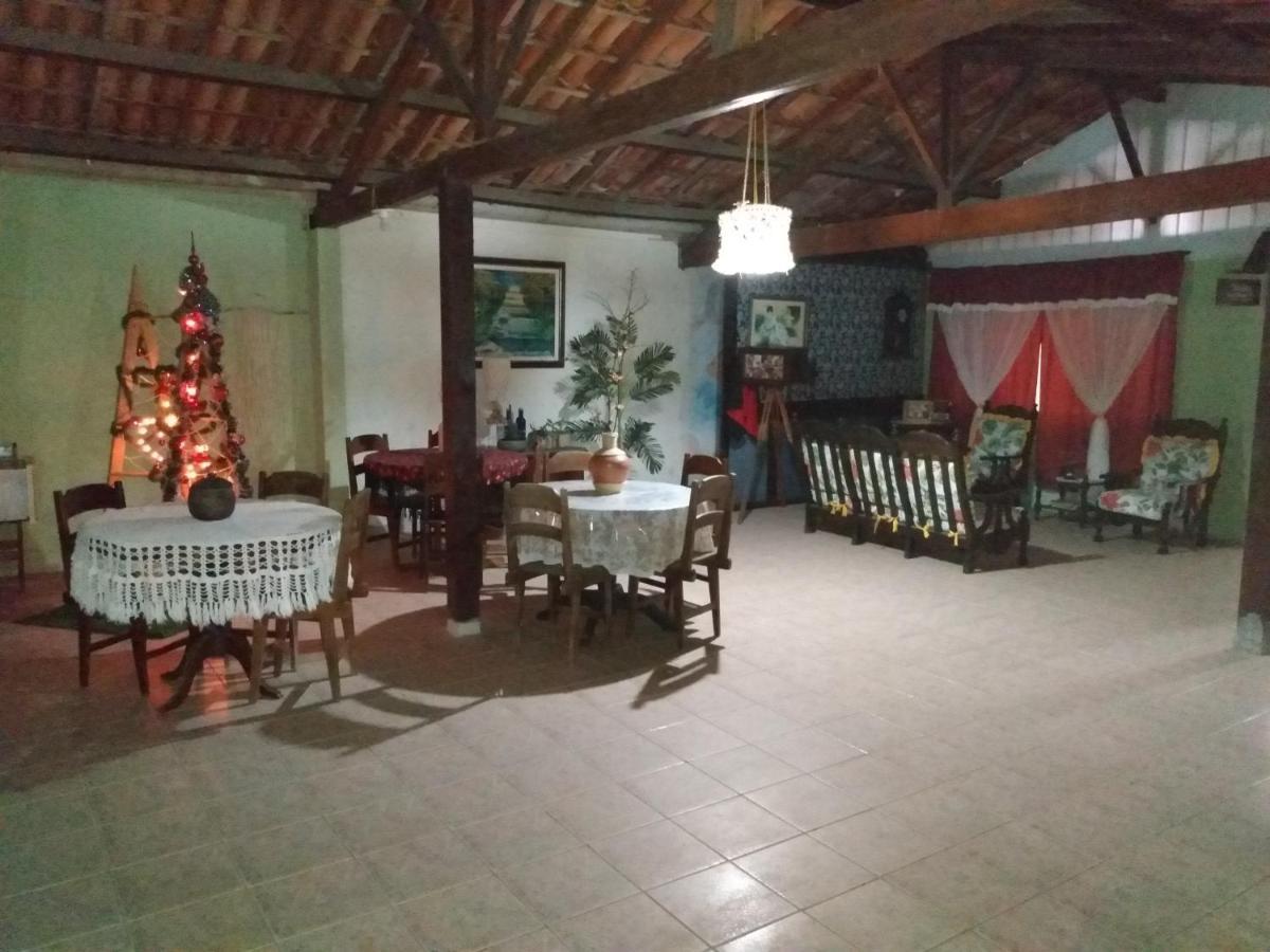 Pousada Sol E Verao São Pedro da Aldeia Екстериор снимка